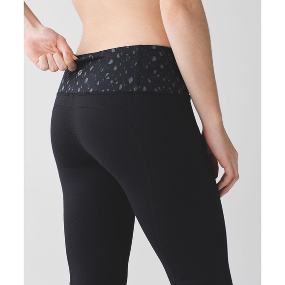 Lululemon Gather & Crow Dot Crop - Picture 5 of 10